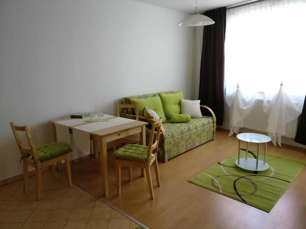 Jade Apartment Hegykő Eksteriør bilde