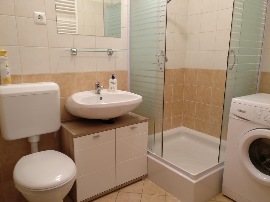 Jade Apartment Hegykő Eksteriør bilde