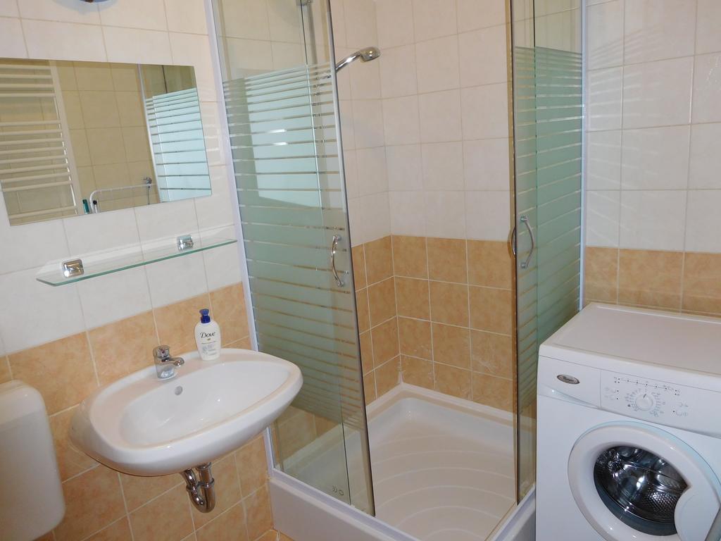 Jade Apartment Hegykő Eksteriør bilde